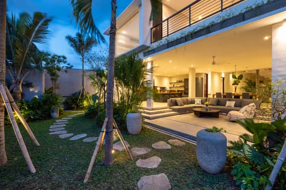 Harmoni Lane - Deluxe Villa - Image 4